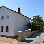 Apartament Podine, *