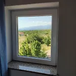 Podine, Apartament *